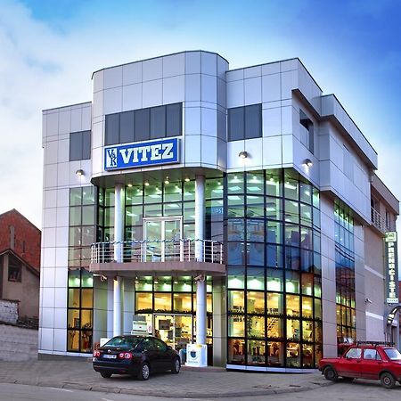 Guesthouse Vitez فرانيي المظهر الخارجي الصورة