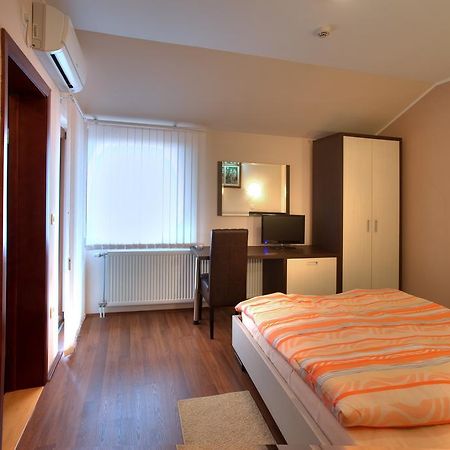 Guesthouse Vitez فرانيي المظهر الخارجي الصورة