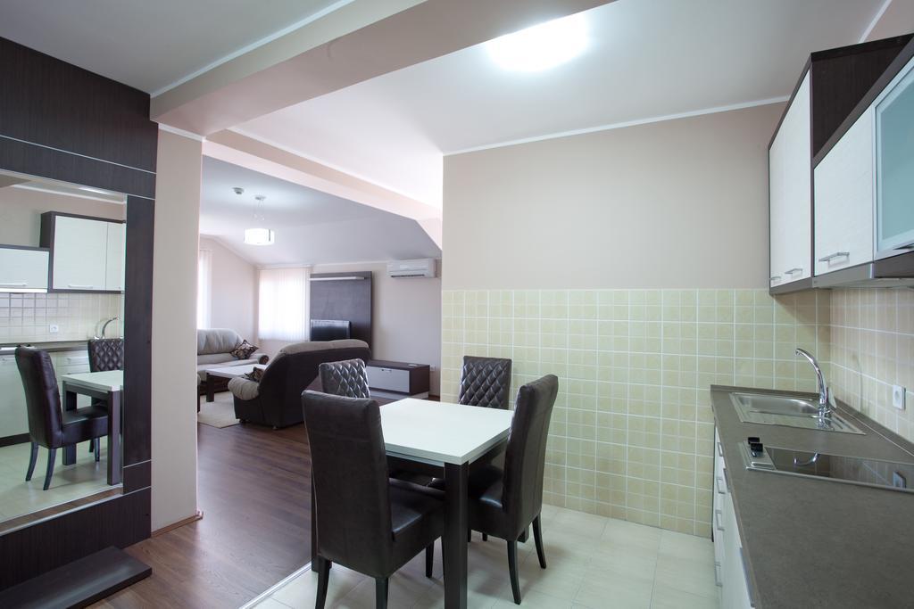 Guesthouse Vitez فرانيي المظهر الخارجي الصورة